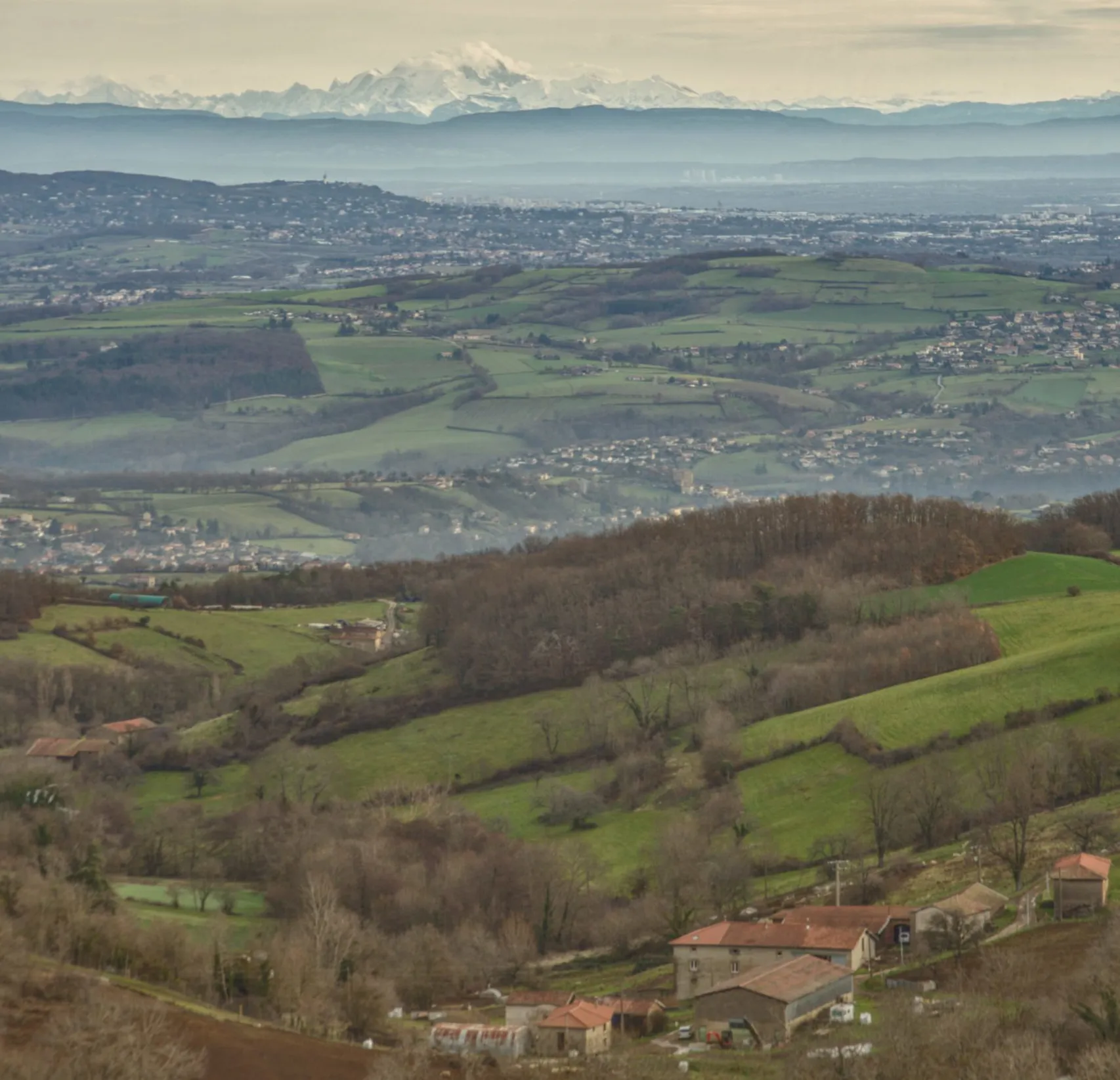 Vue sur le mont blanc depuis Saint Julien sur Bibost