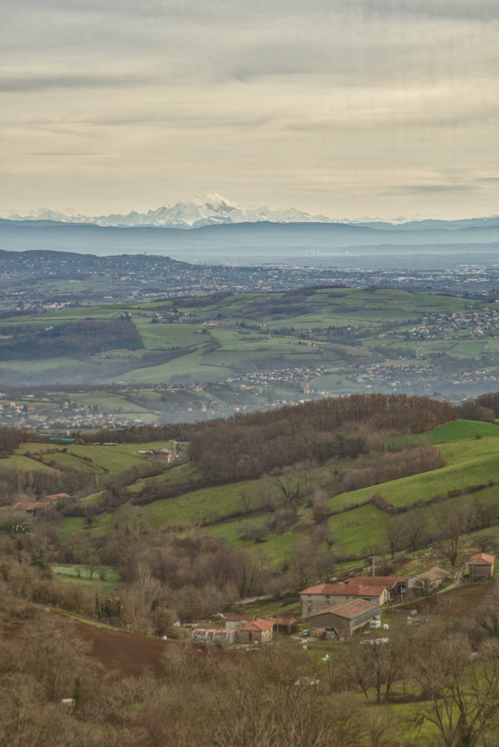 Vue sur le mont blanc depuis Saint Julien sur Bibost